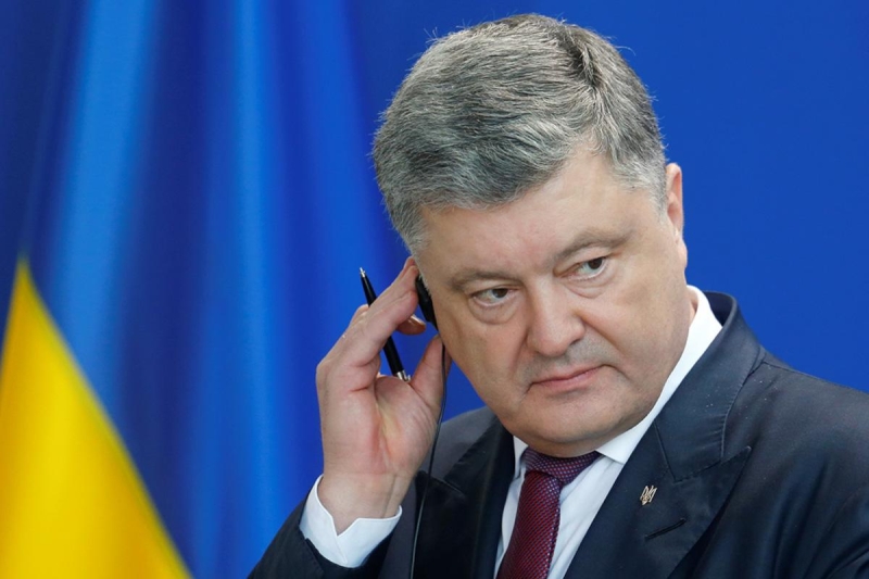 Порошенко что-то знает. Почему он прогнозирует массовый отъезд украинцев до конца года?